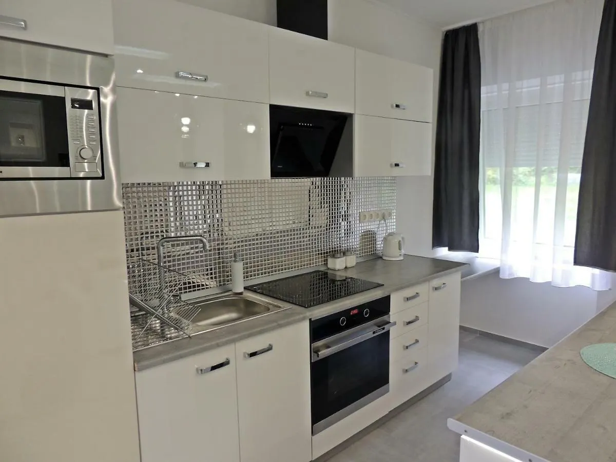 Csiky Apartman Apartment Eger Hungary